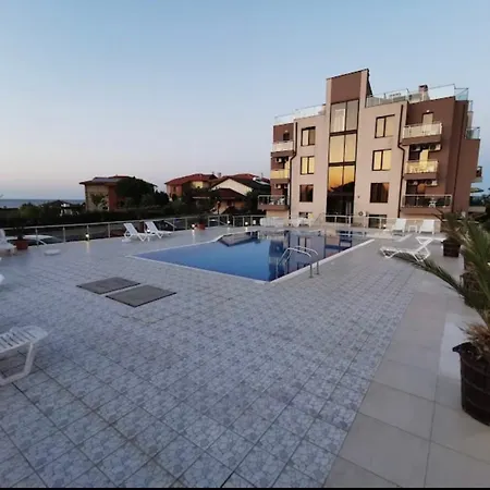 Afrodita 2 2* سينيموريتس