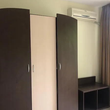 Afrodita 2 2* سينيموريتس